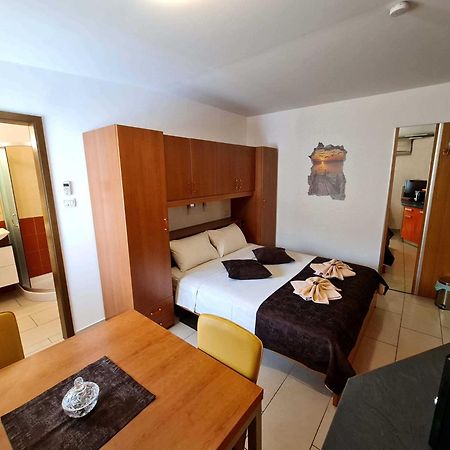 Restaurant & Apartments Getaway Pri Kobalu Випава Стая снимка
