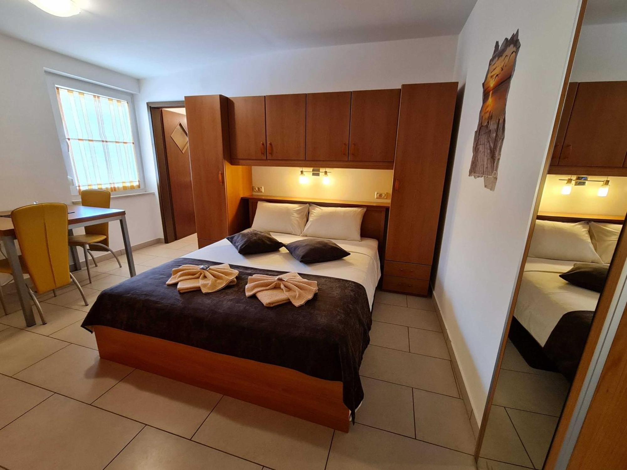 Restaurant & Apartments Getaway Pri Kobalu Випава Стая снимка
