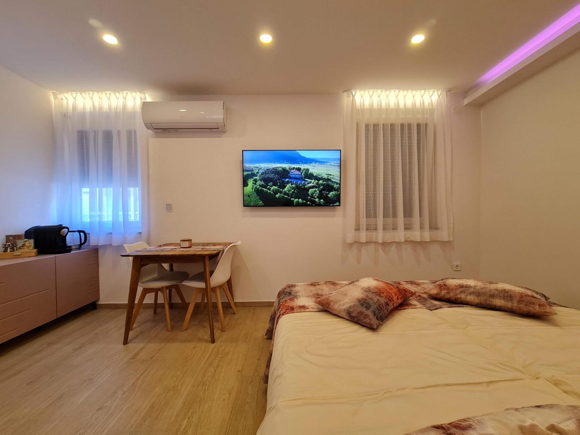 Restaurant & Apartments Getaway Pri Kobalu Випава Стая снимка