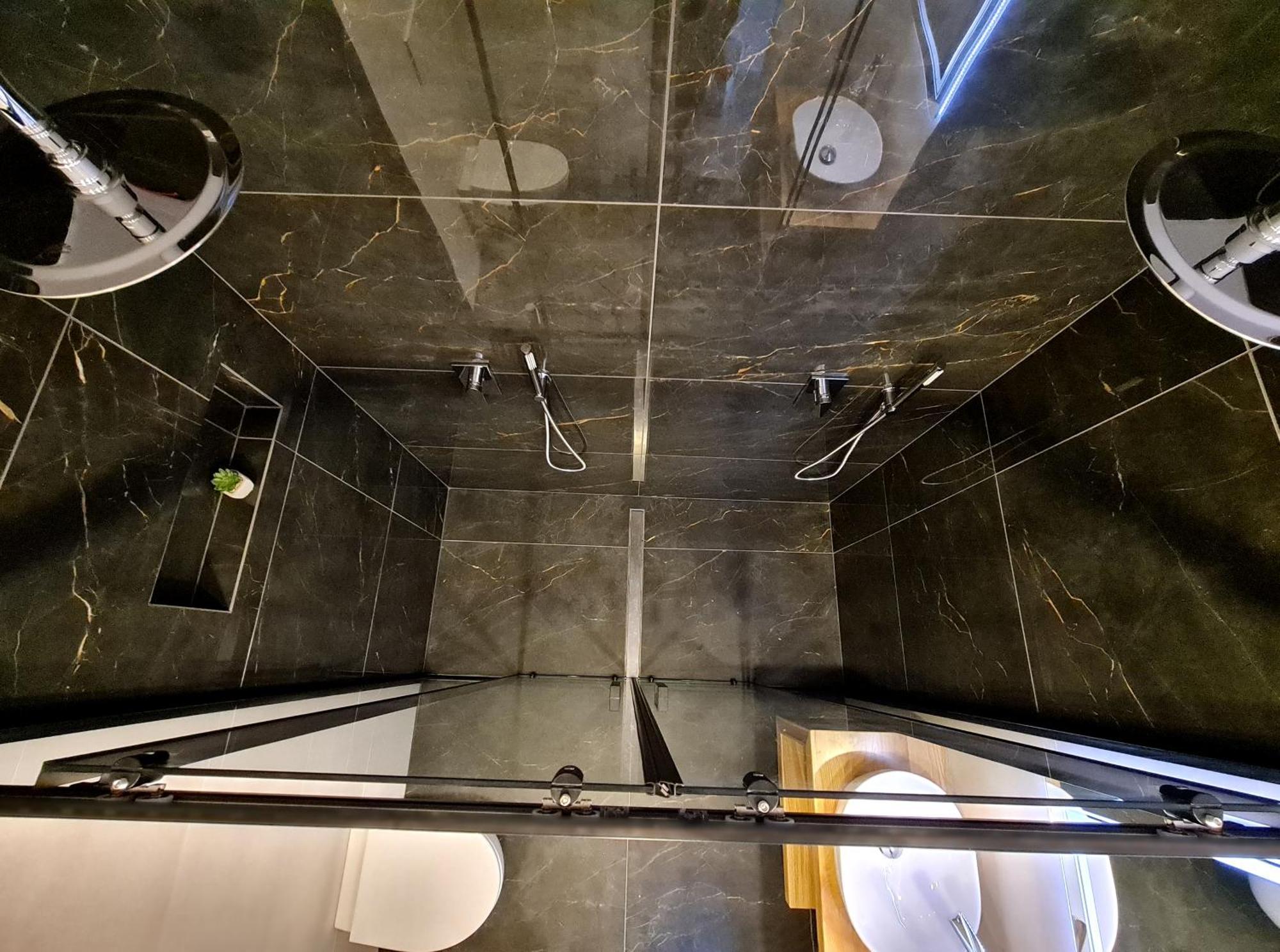 Restaurant & Apartments Getaway Pri Kobalu Випава Стая снимка